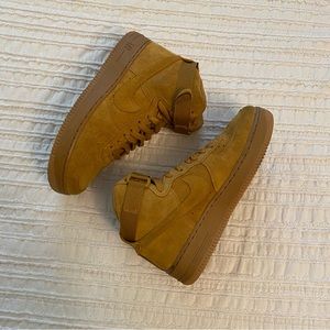 AF1 Air Force 1 High Top LV8 3